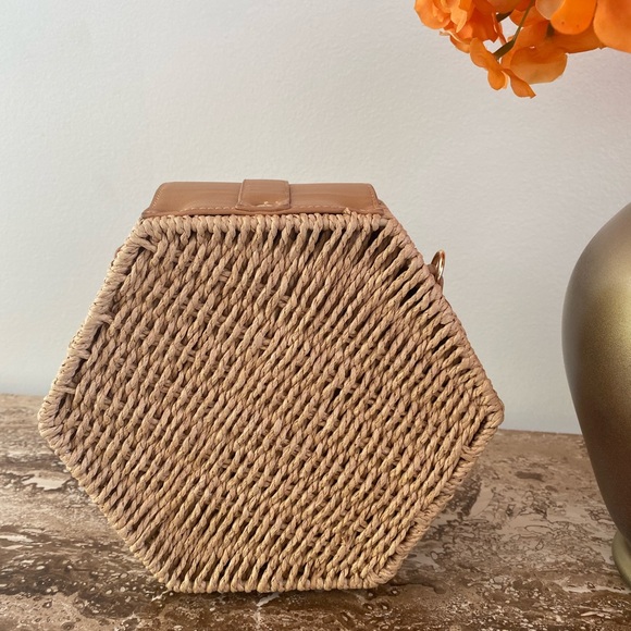 Sold- Gorgeous Crossbody Bag Handmade In Ecuador - Picture 6 of 7